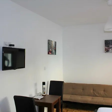 Eclectic Business & Leisure Apartment Nicosia