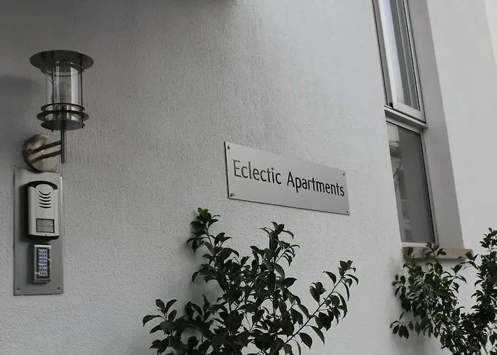 Eclectic Business & Leisure * Λευκωσία